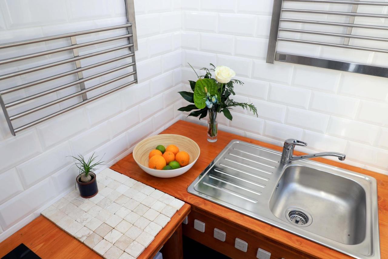 Le Jardin Secret De Faro Guesthouse المظهر الخارجي الصورة